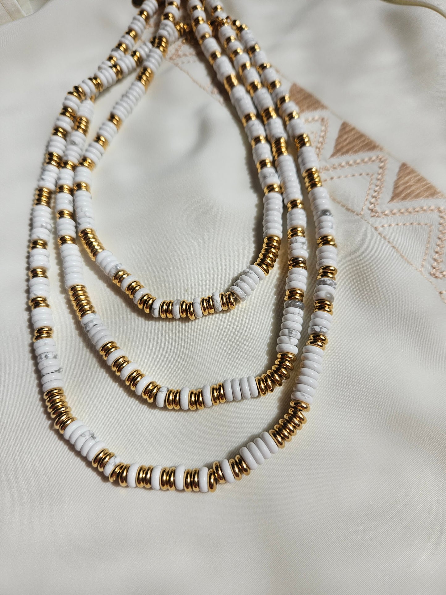 Collier Manoa