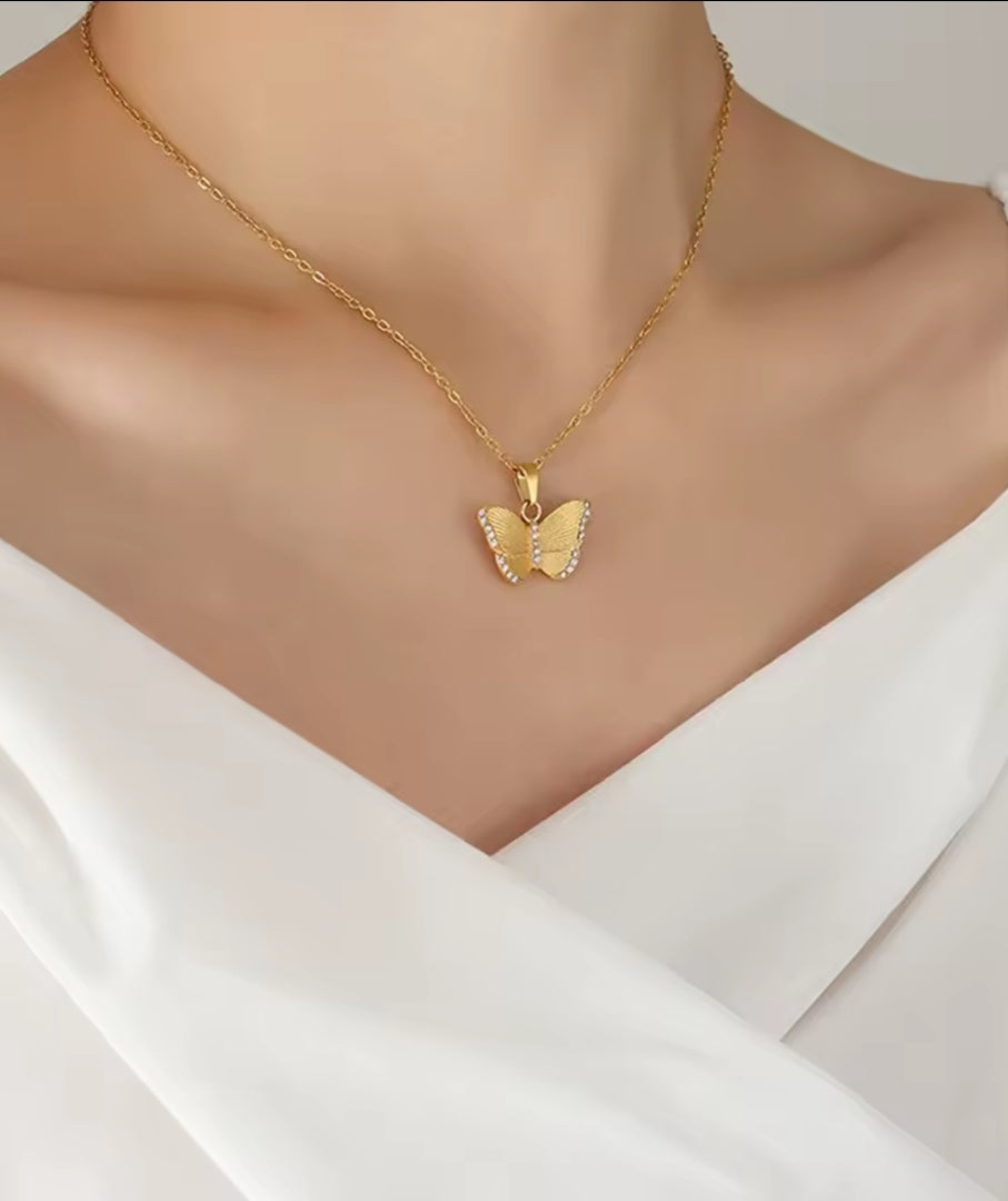 Collier Minerva