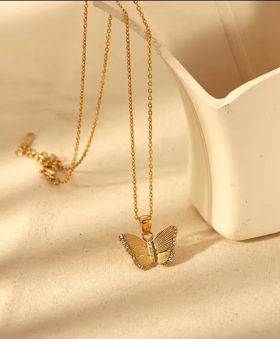 Collier Minerva