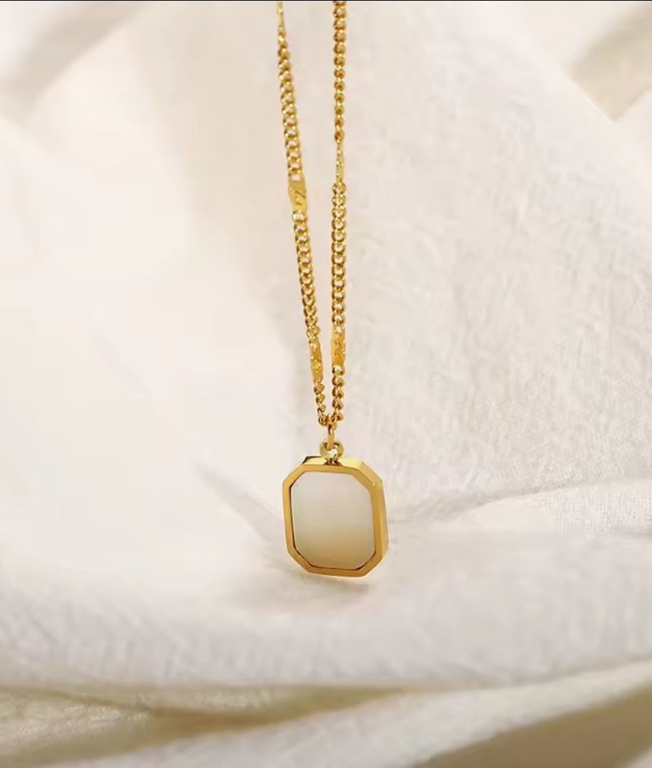 Collier Milva