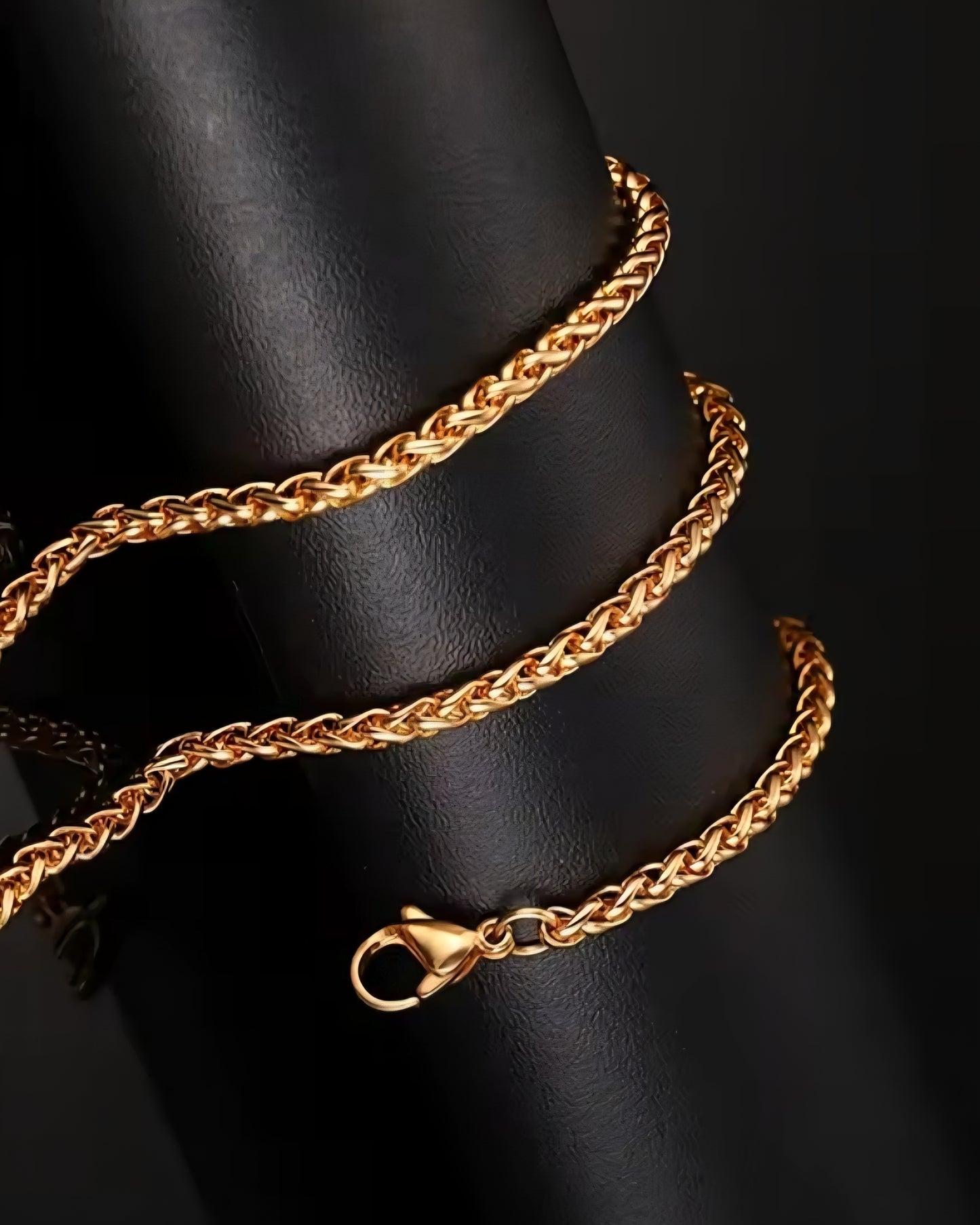 Collier Daniel