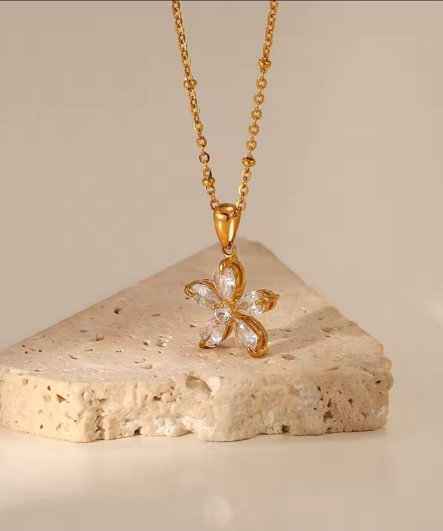 Collier Maidie