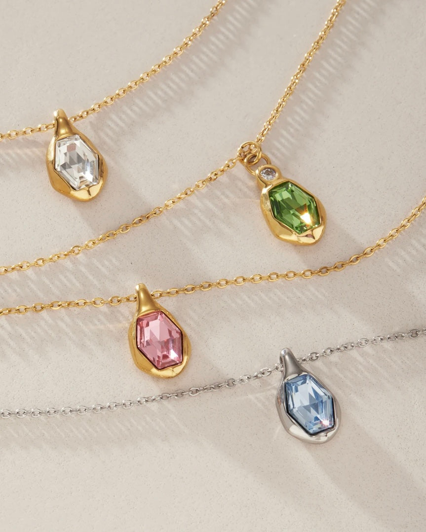 Collier Ader