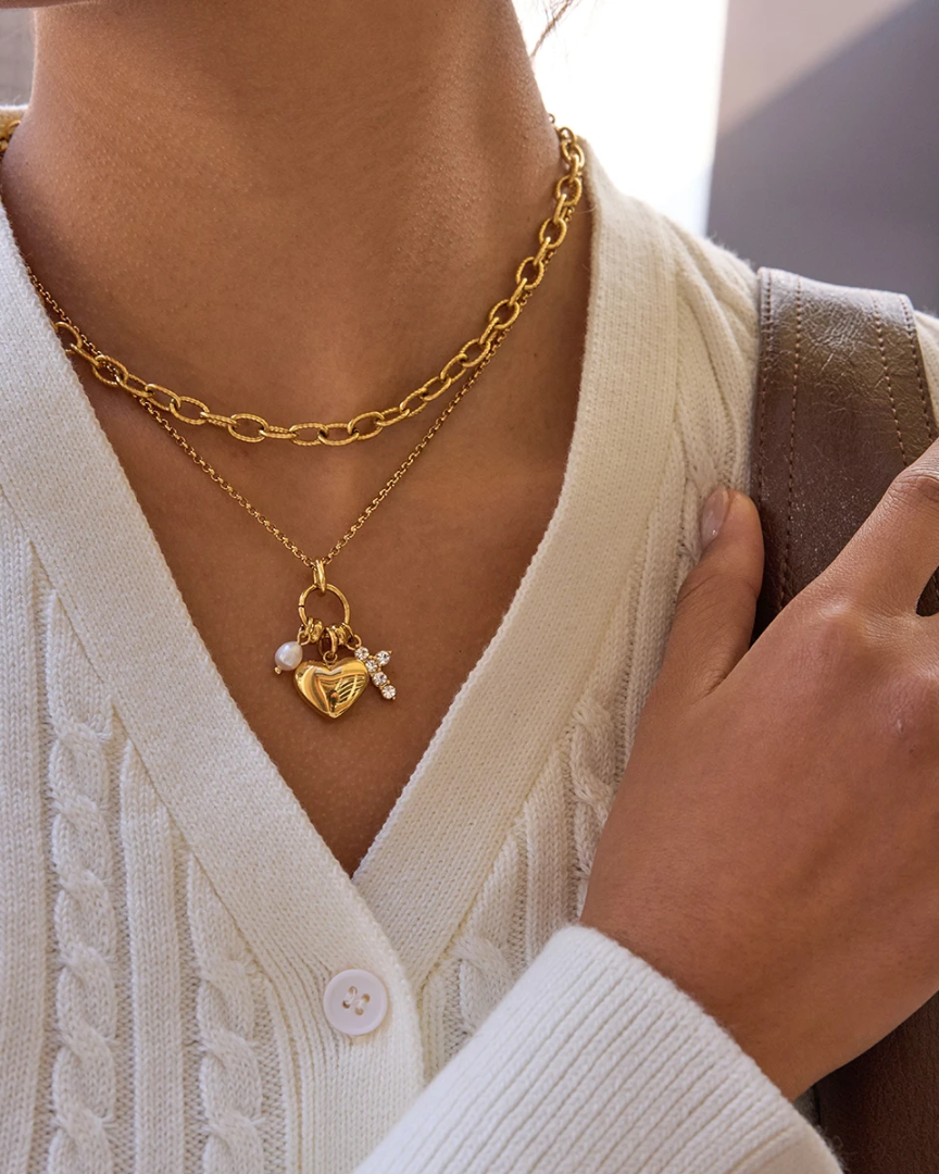 Collier Fely