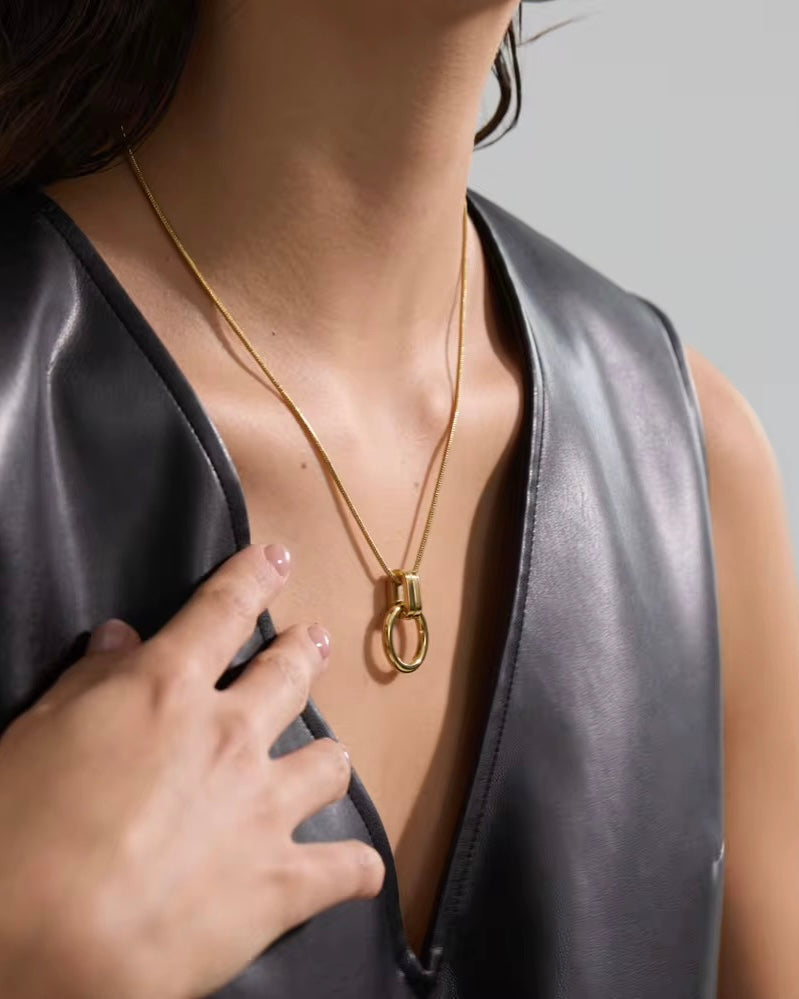 Collier Sava