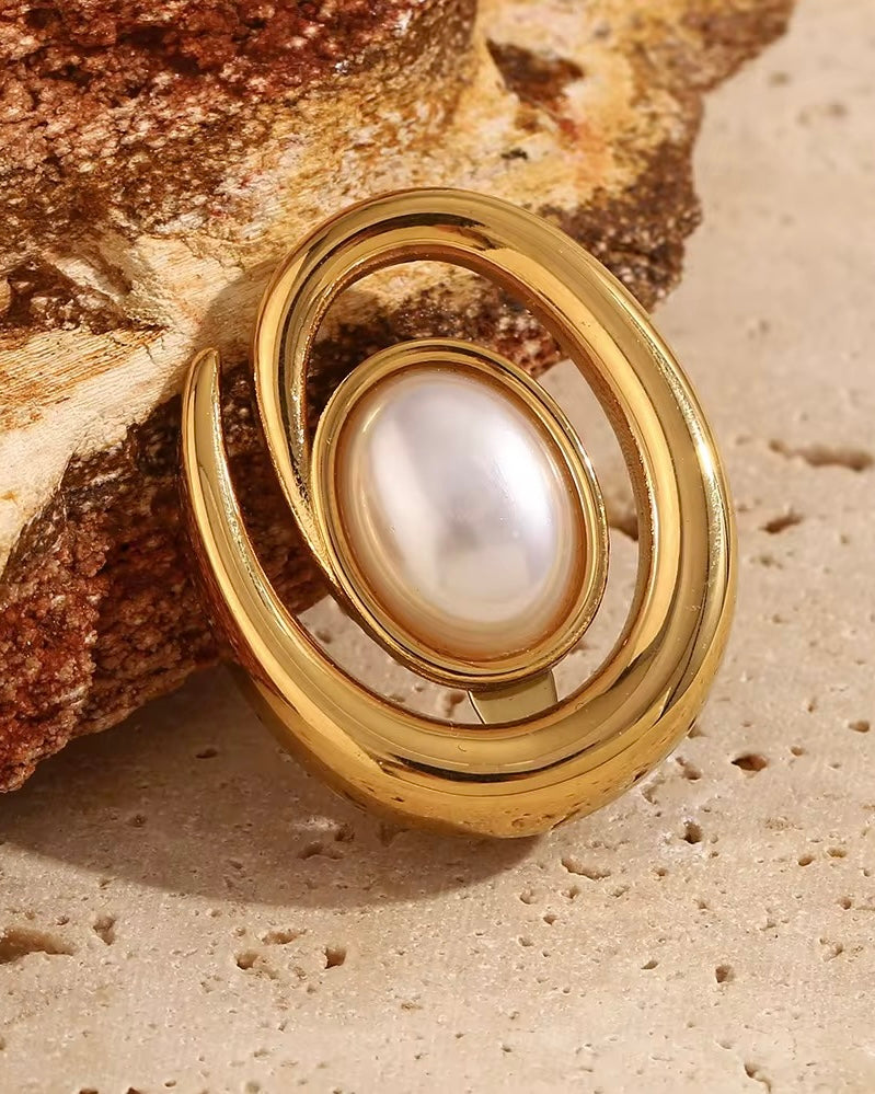 Broche Cista