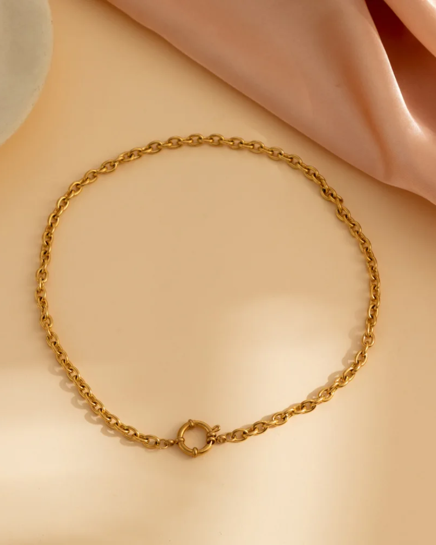 Collier Batia