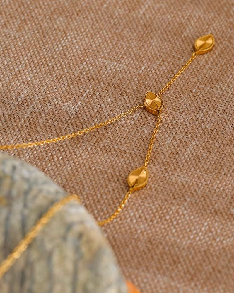 Collier Ravina