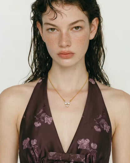 Collier Aina
