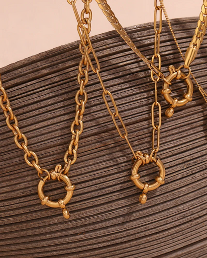Collier Batia