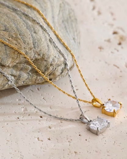 Collier Maily