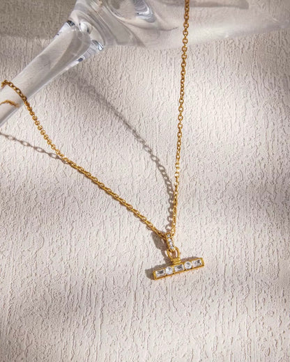 Collier Tony