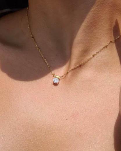 Collier Hope