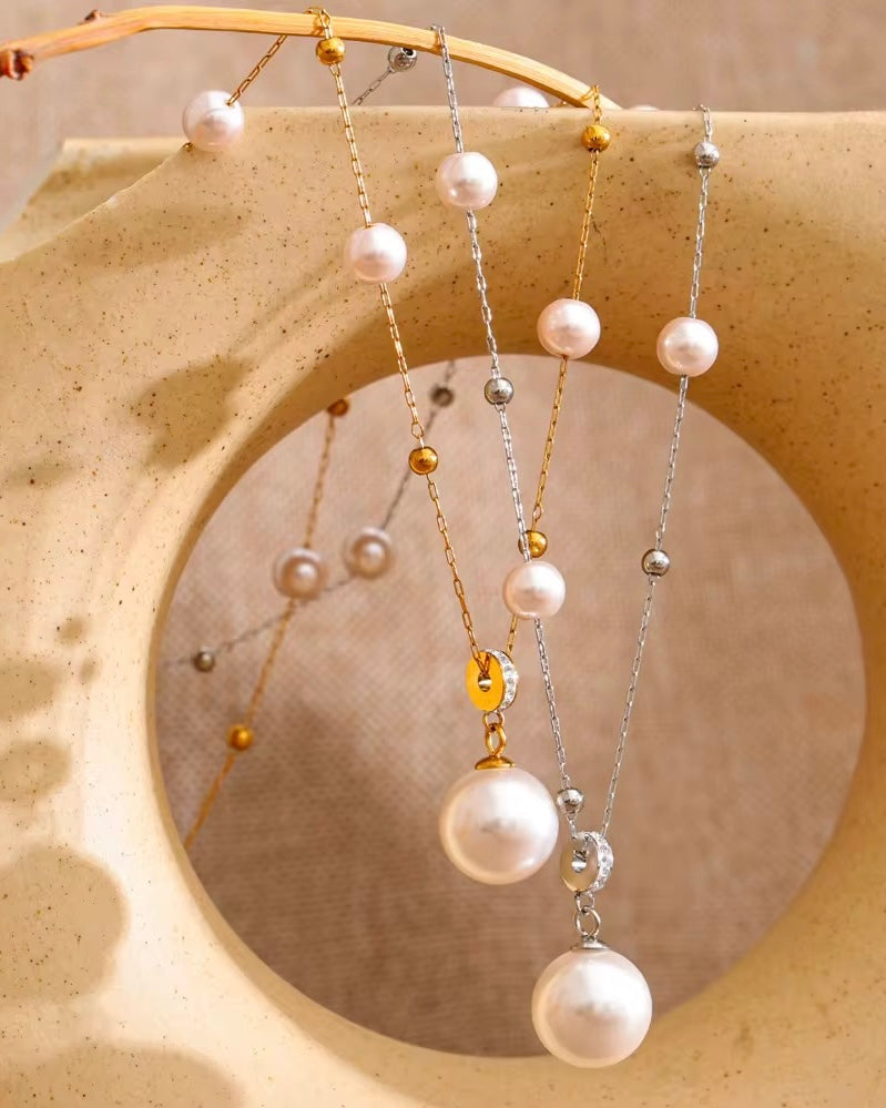 Collier Finoana