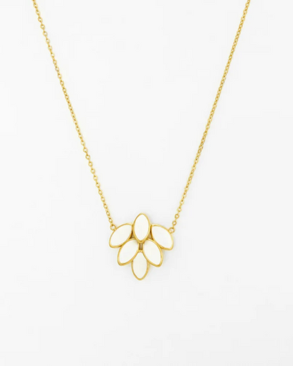 Collier Queena