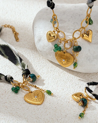 Collier Hina