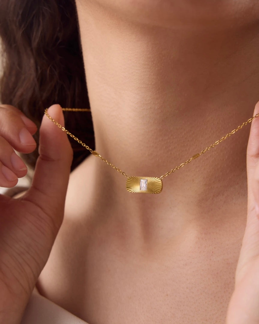 Collier Sooa