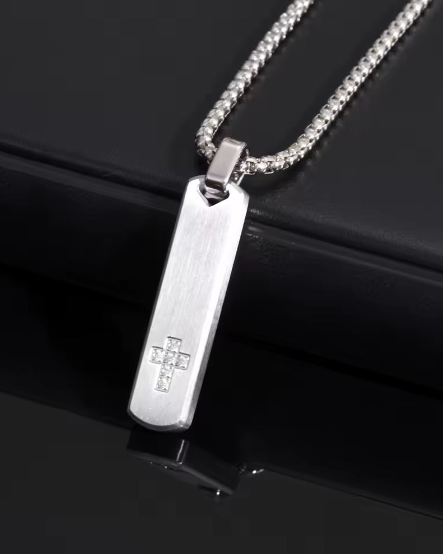 Collier Dovan